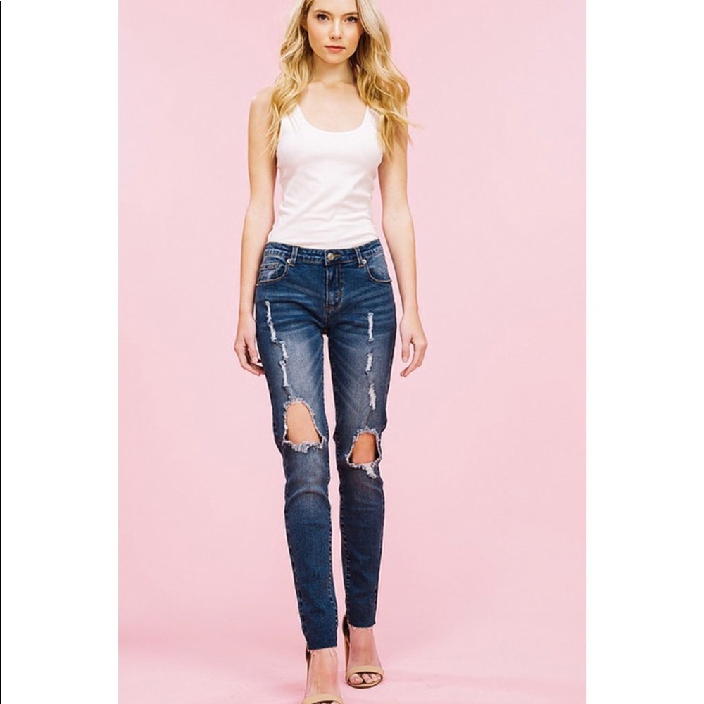 Medium Washed Distressed Mid Rise Jeans - Picture 3 of 8